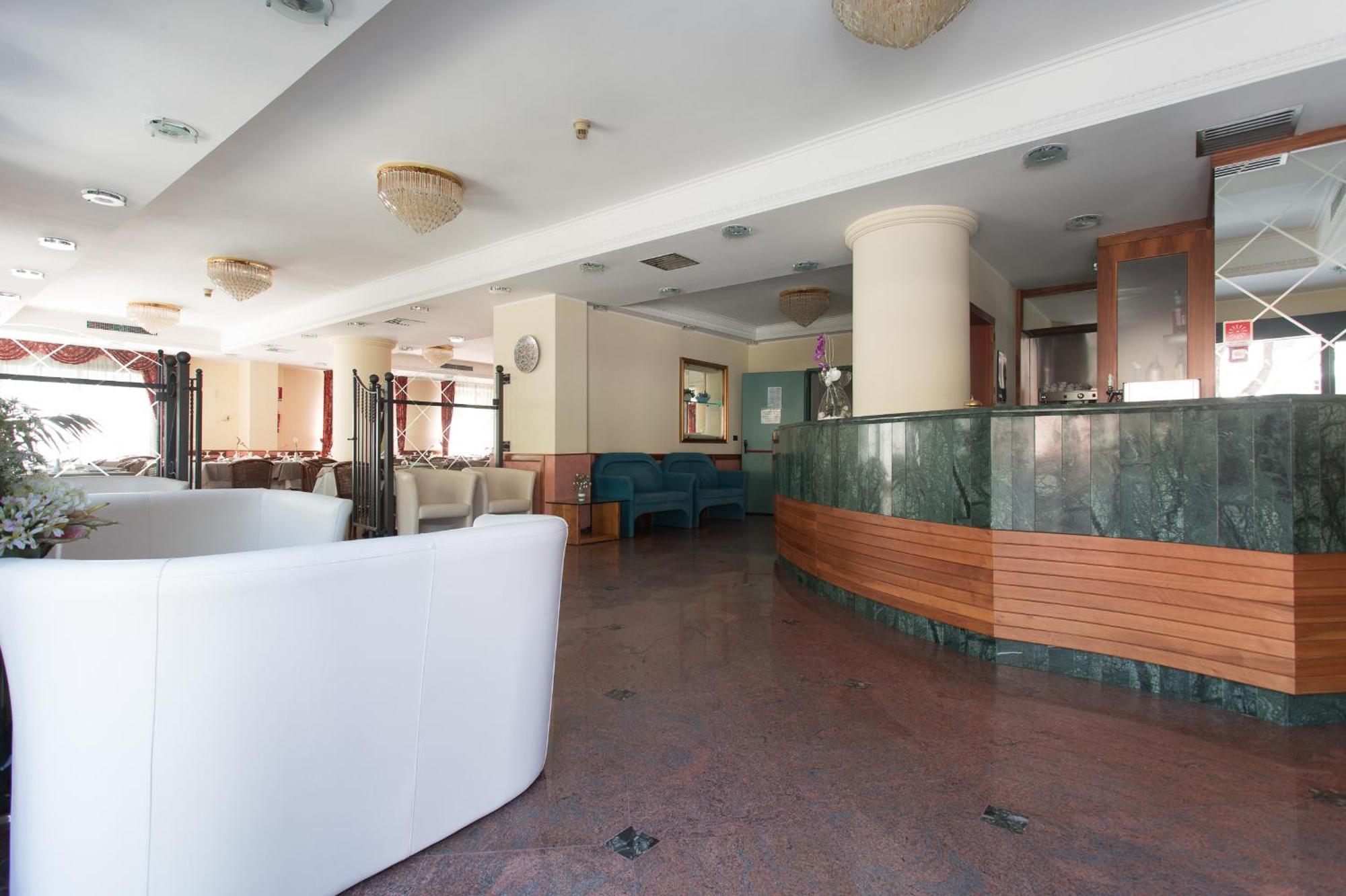 Hotel Zeus Cesenatico Exterior foto