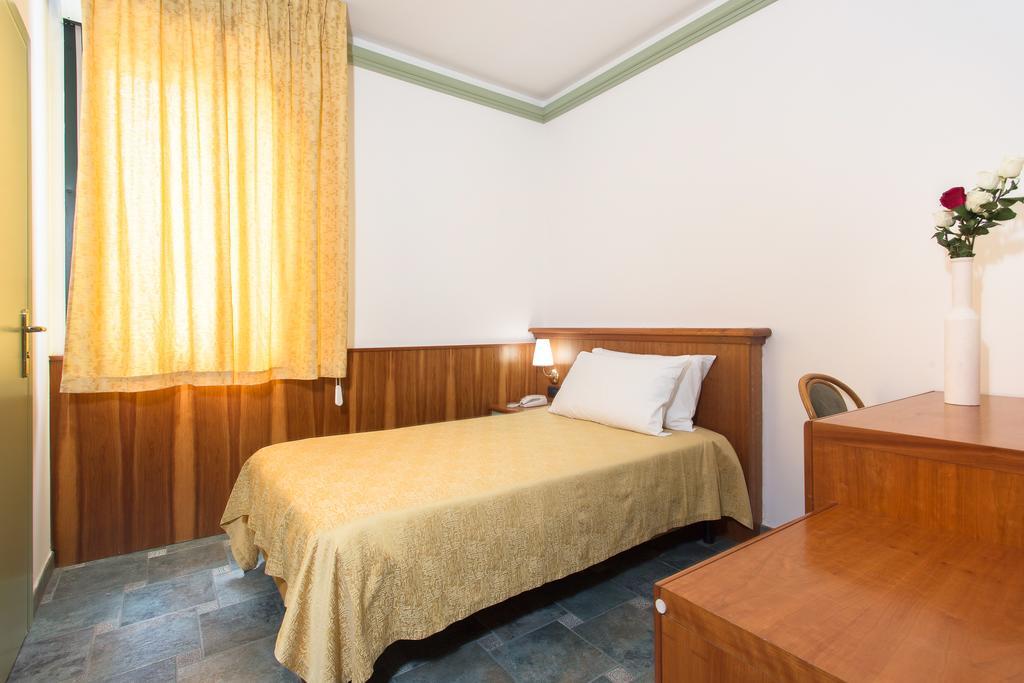 Hotel Zeus Cesenatico Cameră foto