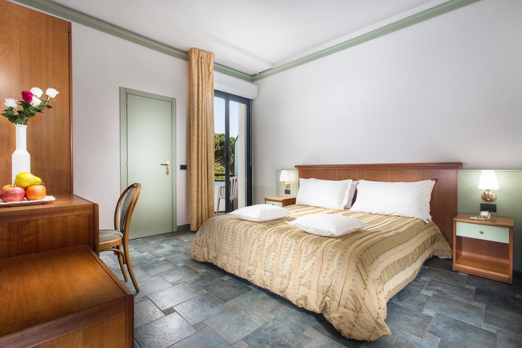 Hotel Zeus Cesenatico Cameră foto